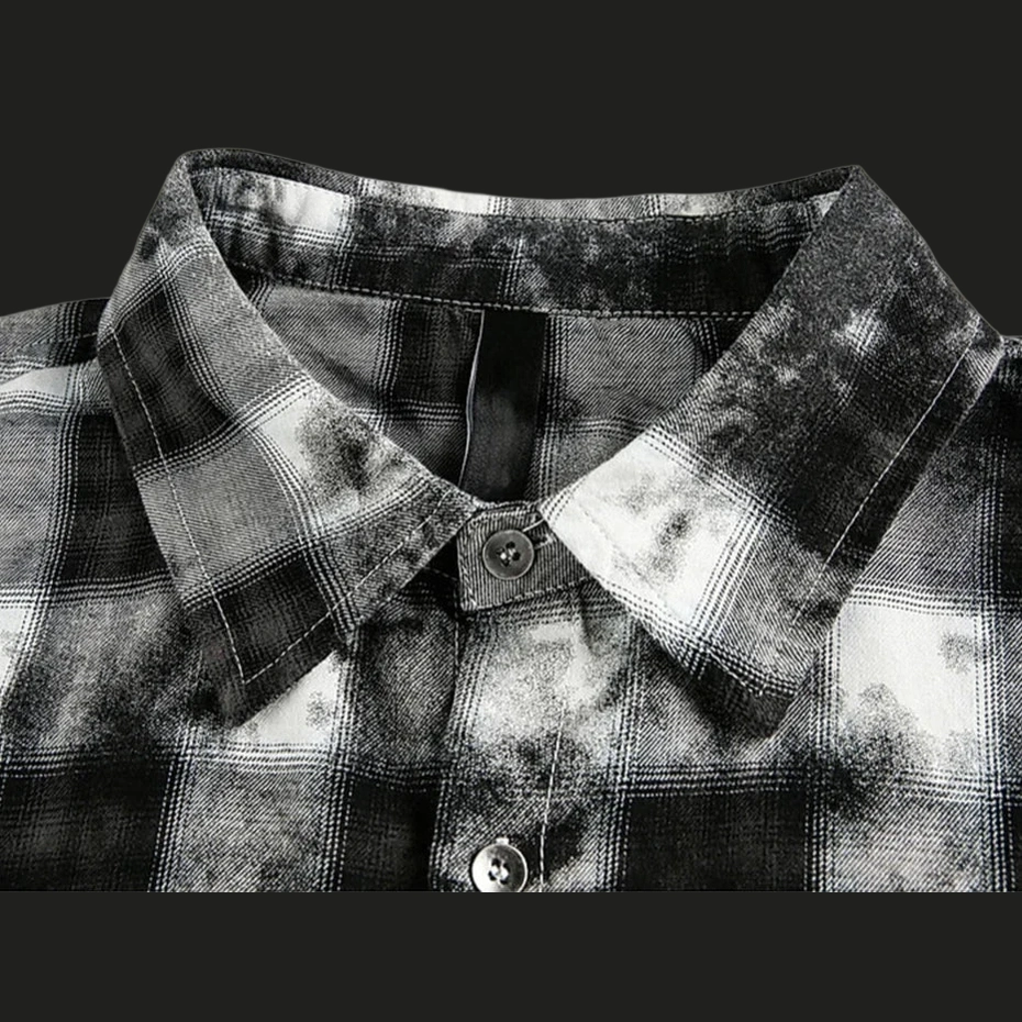 Men’s Black and White Long Sleeve Shirt